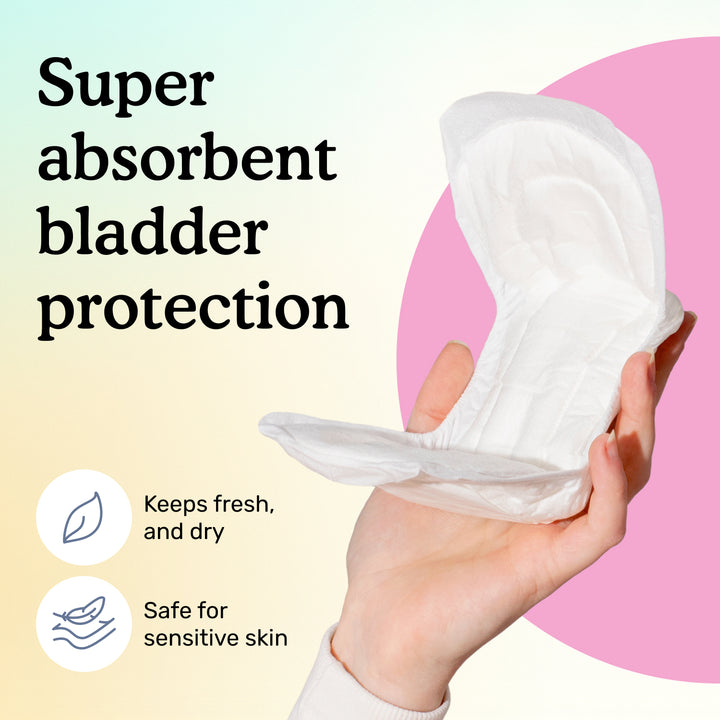 A hand holding one Moderate pad, curved to show its soft top layer, next to icons for keeps fresh and dry and safe for sensitive skin.
