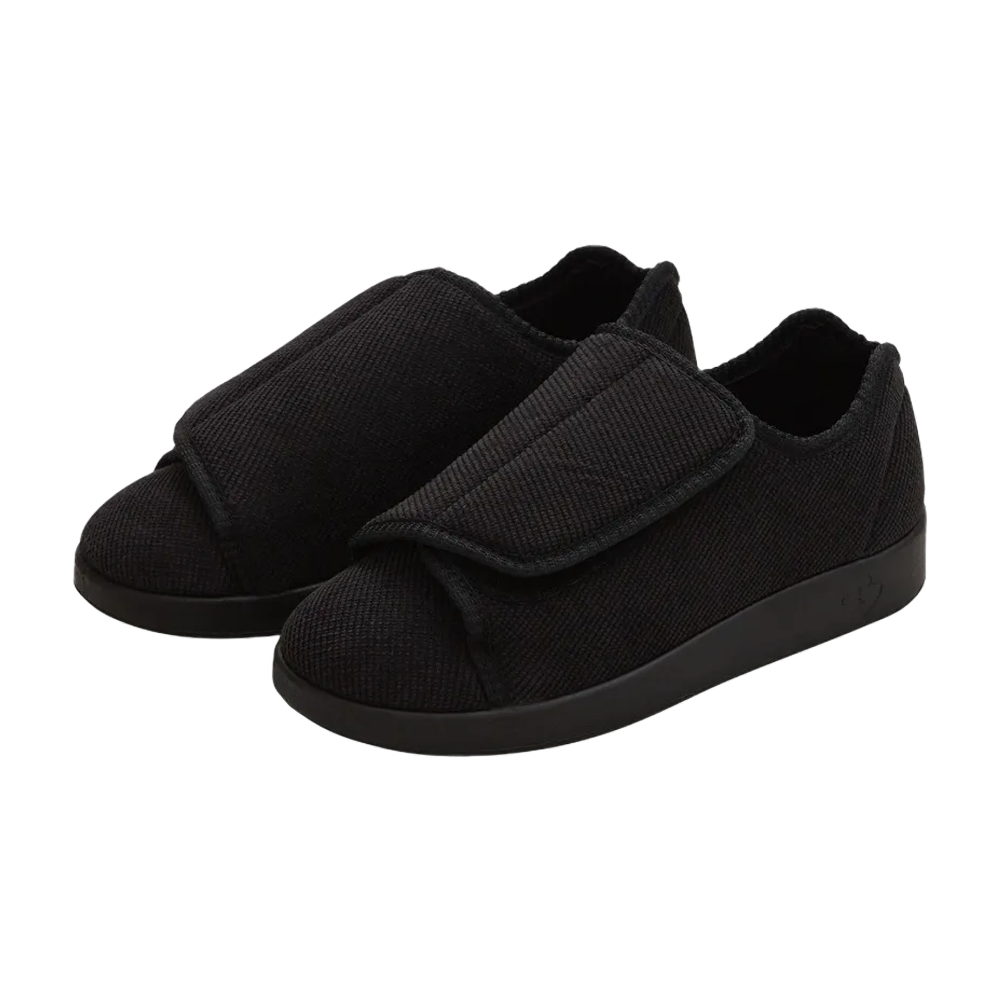 Black silverts with adjustable Easy Touch closure with black resistant soles